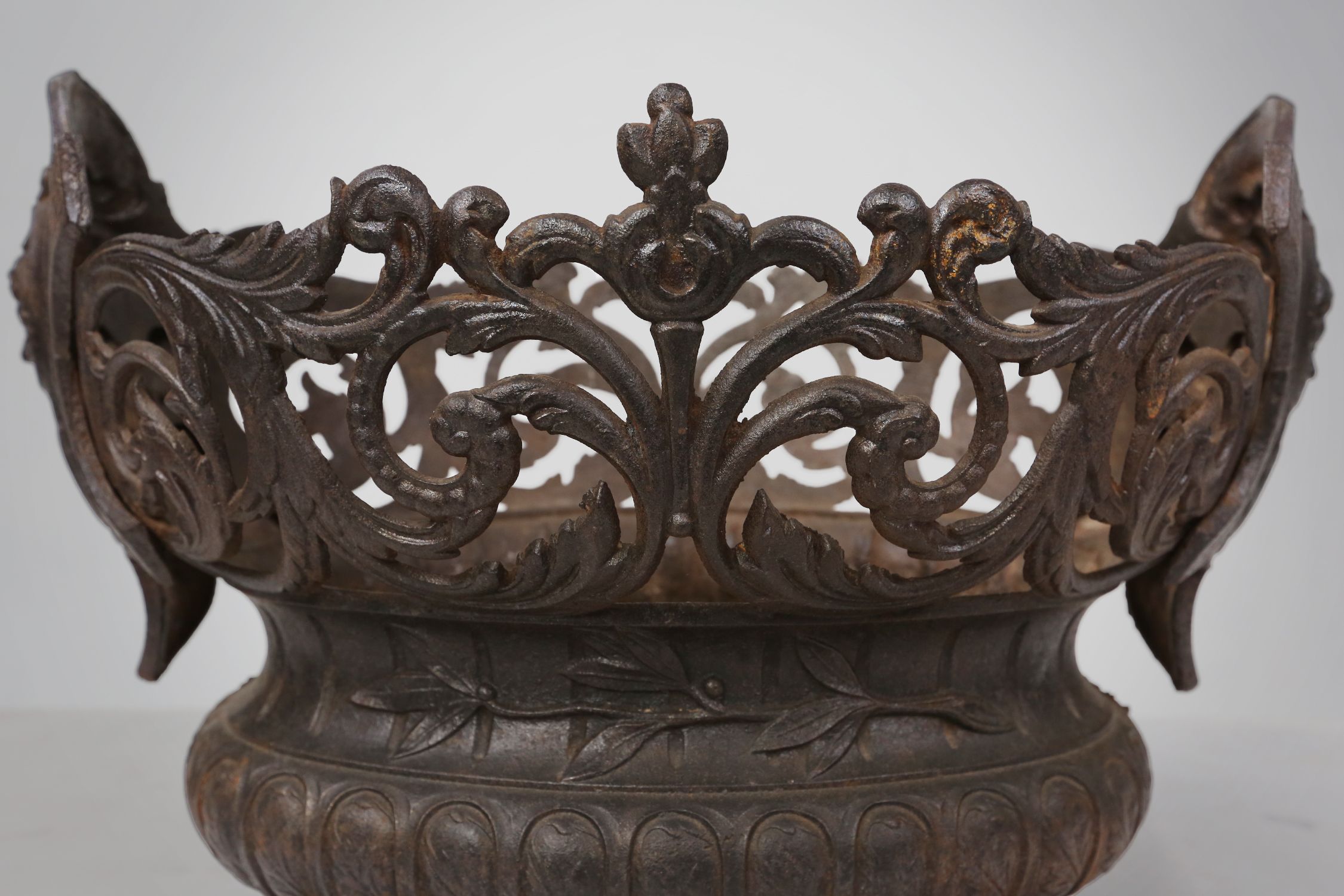 Antique French planter/jardinaire in cast iron, ca. 1850thumbnail